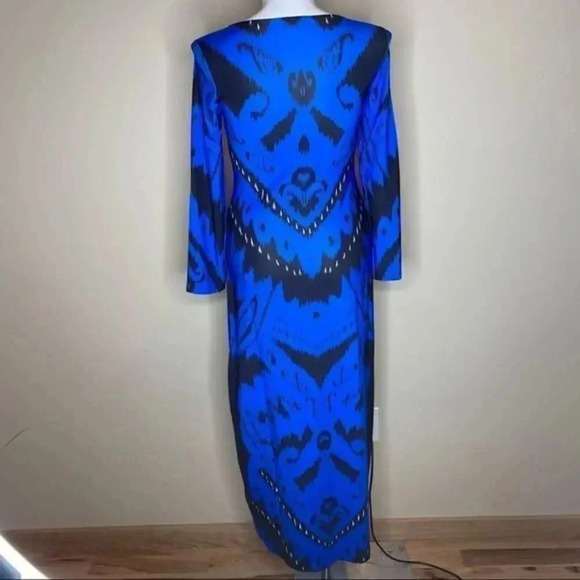 Beautiful Italian dress - Picture 4 of 12